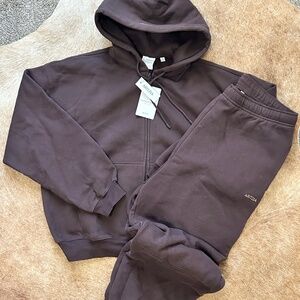 Aritzia Mega Drop Zip Hoodie and Sweat fleece sweat pants *Rich Chocolate Brown*